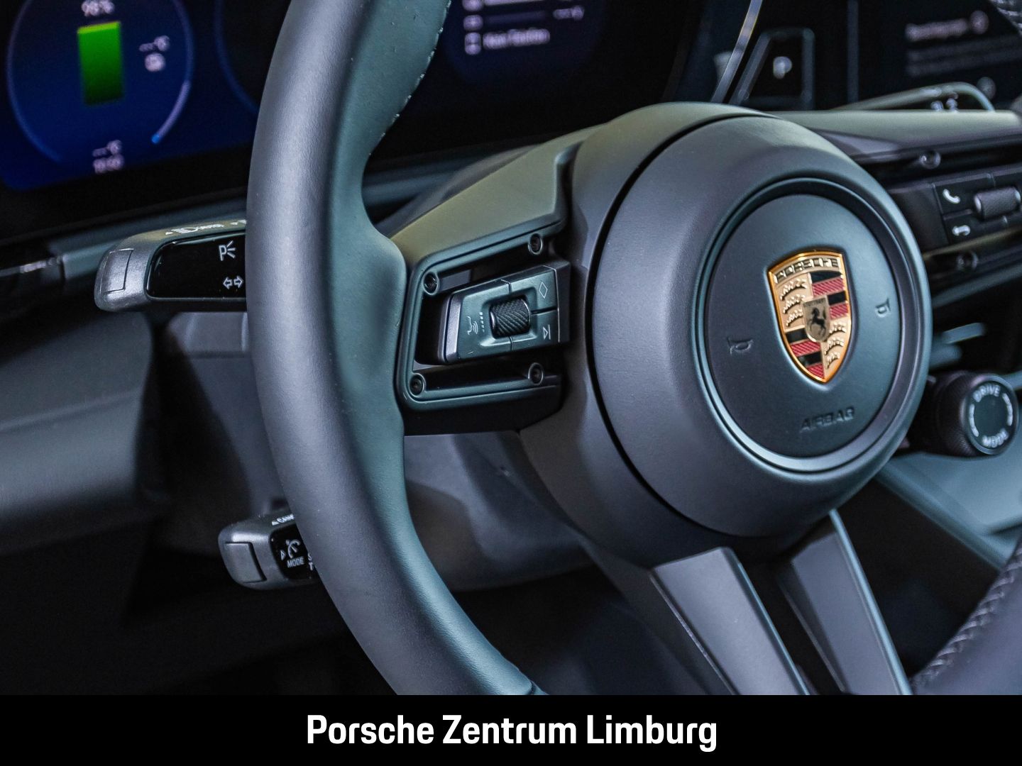 Porsche Macan 4 BOSE Surround-View Panorama Luftfederung