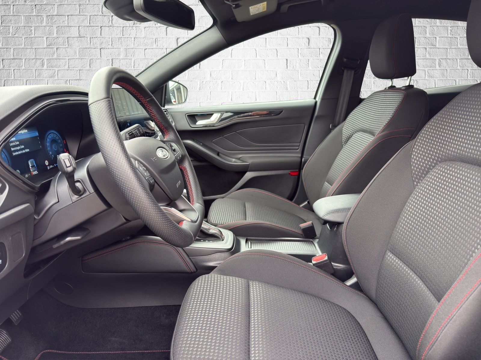 Ford Focus Lim. ST-Line X*ACC*LED*Navi*Kamera