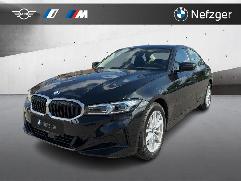 BMW 320 i xDrive Limousine LED RFK LED Ambiente