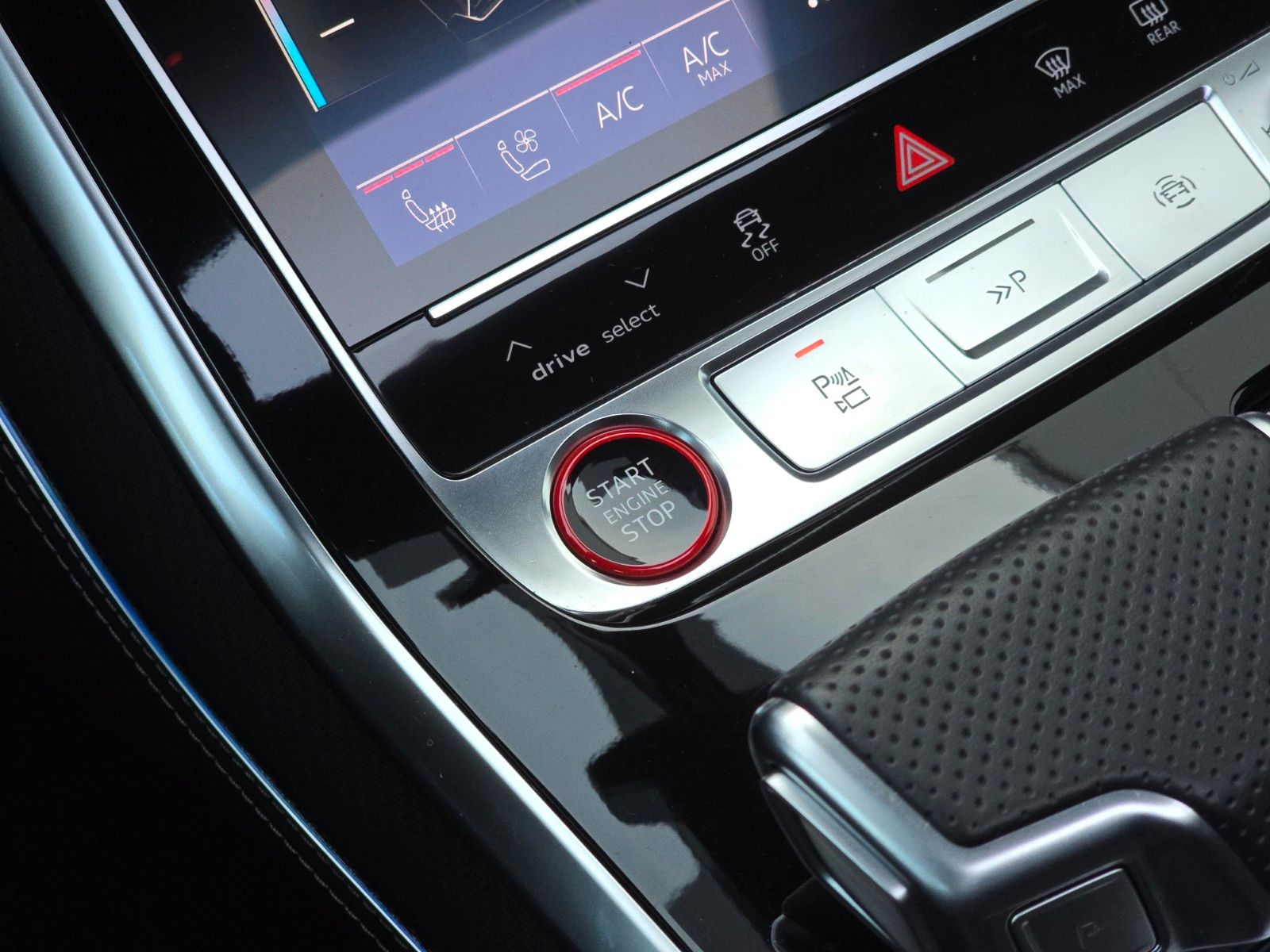Audi RSQ8 (Massage/Ceramic/360 Kamera)