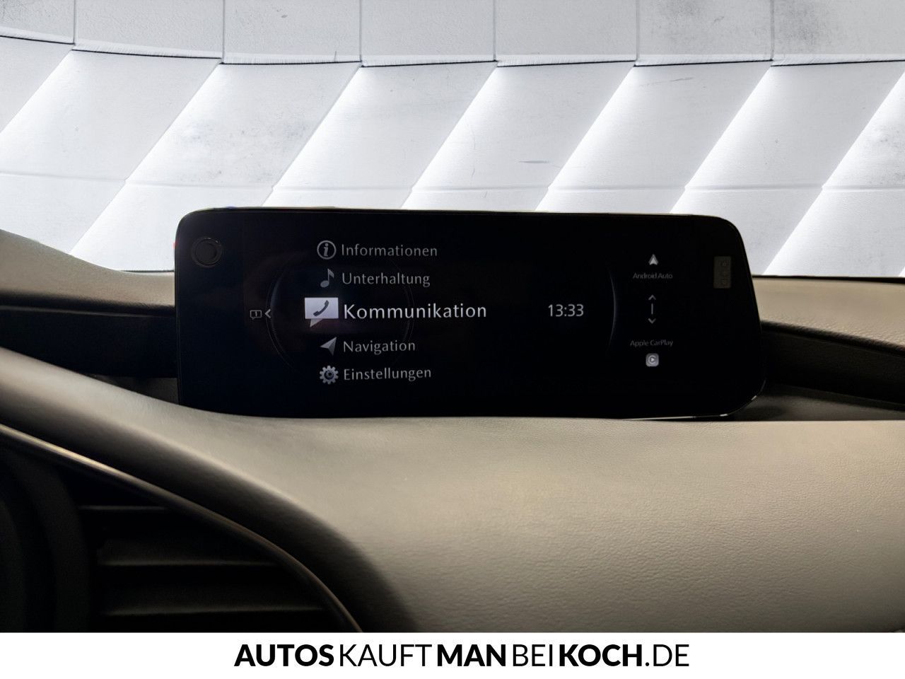 Mazda 3 2.0L SKY- X 186ps 6AT 2025 Exclusive-line DESI