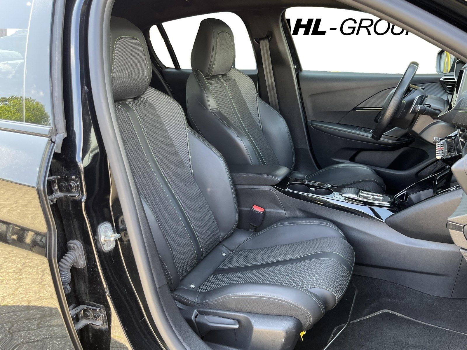 Peugeot 208 GT - Samsaru's Car Outlet