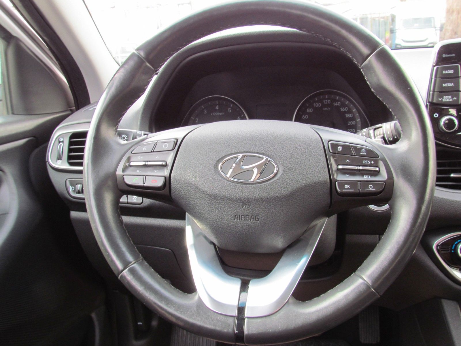 Hyundai i30 cw Trend - Samsaru's Car Outlet