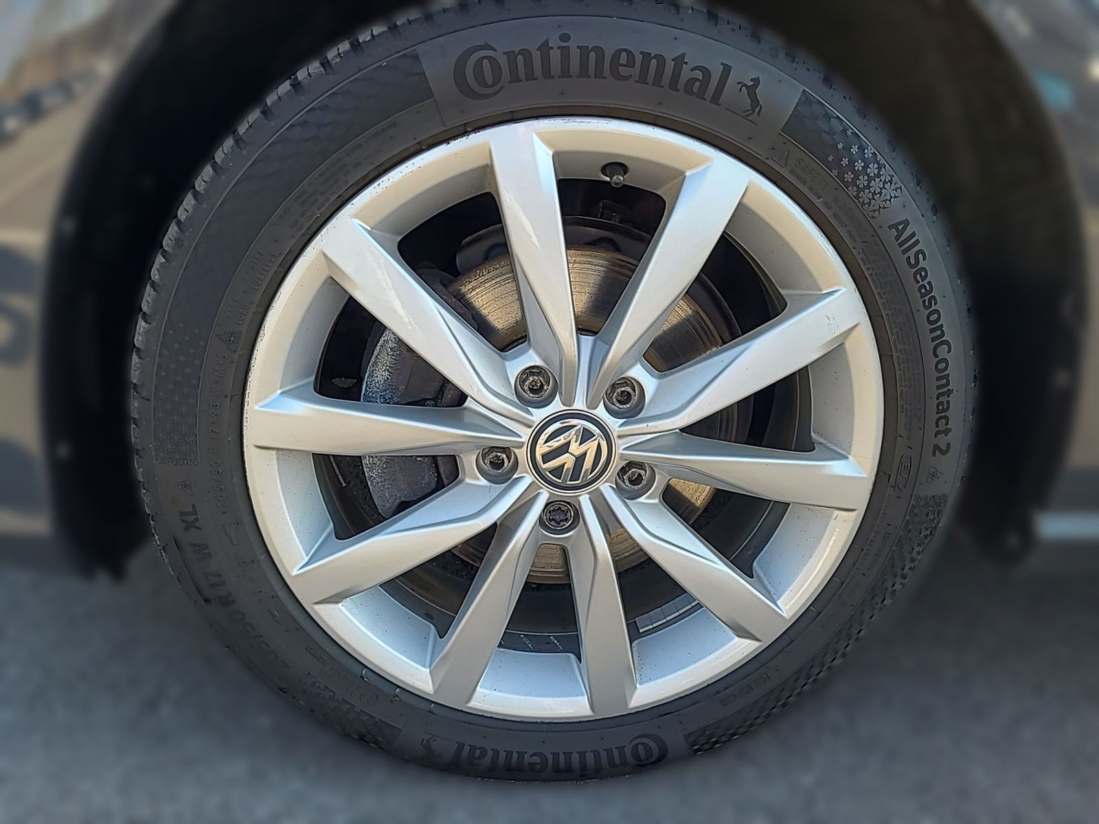 Volkswagen Golf VII Variant 1.5 TSI DSG - Samsaru's Car Outlet