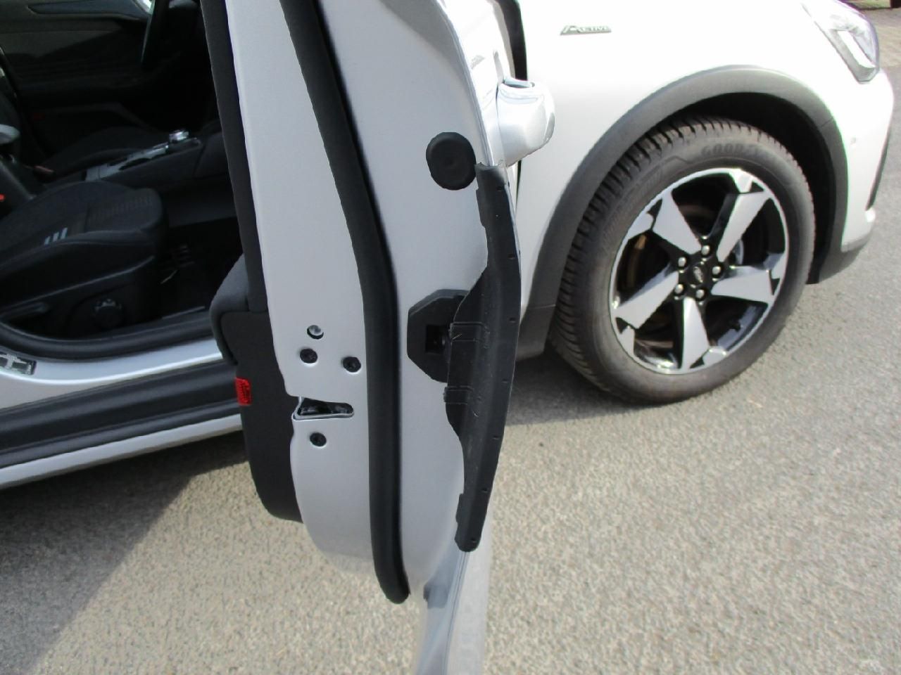 Ford Focus T. 1.5 Active Aut., ACC, Navi, 4J. FGS