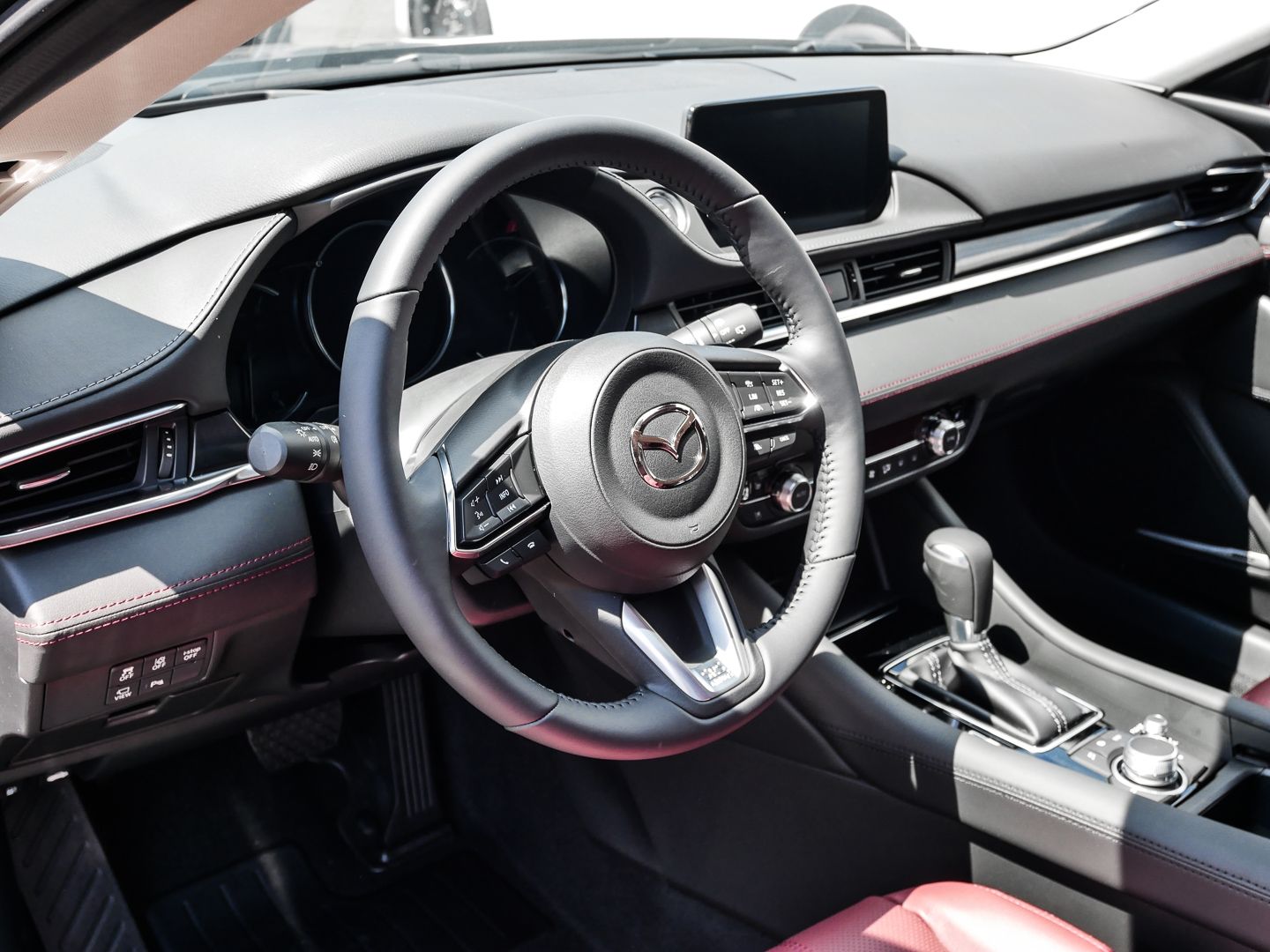 Mazda 6 SK 2023 2.5L SKYACTIV-G 194FWD 6AT HOMURA HUD