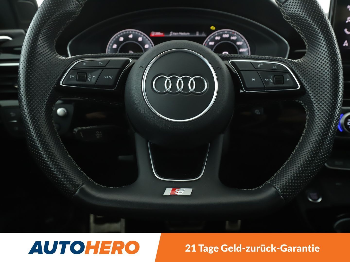 Audi A4 45 TFSI quattro S line - Samsaru's Car Outlet