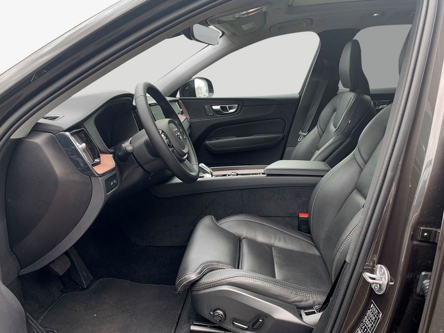 Volvo XC60 T6 AWD Plug-in Hybrid Plus Dark