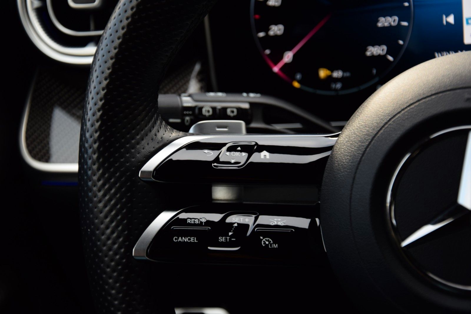 Mercedes-Benz GLC 450d 4Matic/AMG Line/PANO/VOLL/ACC/BURMESTER
