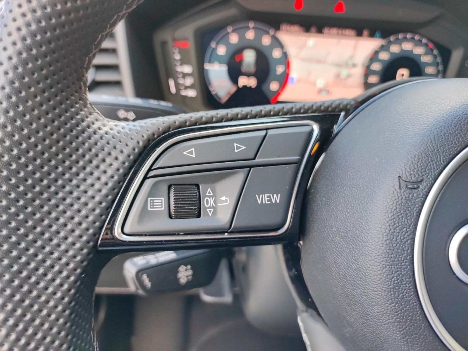 Audi A1 Sportback 25 TFSI S line - Samsaru's Car Outlet