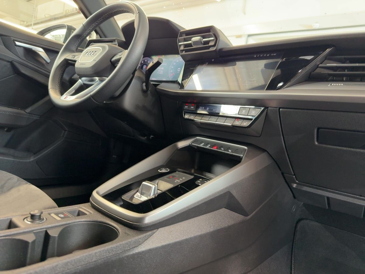 Audi A3 Sportback 35 TFSI S line - Samsaru's Car Outlet