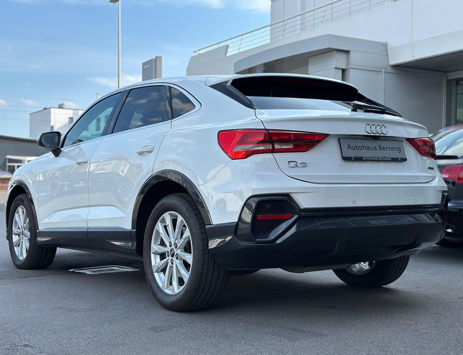 Audi Q3 SPORTBACK 40TDI QUATTRO - Samsaru's Car Outlet