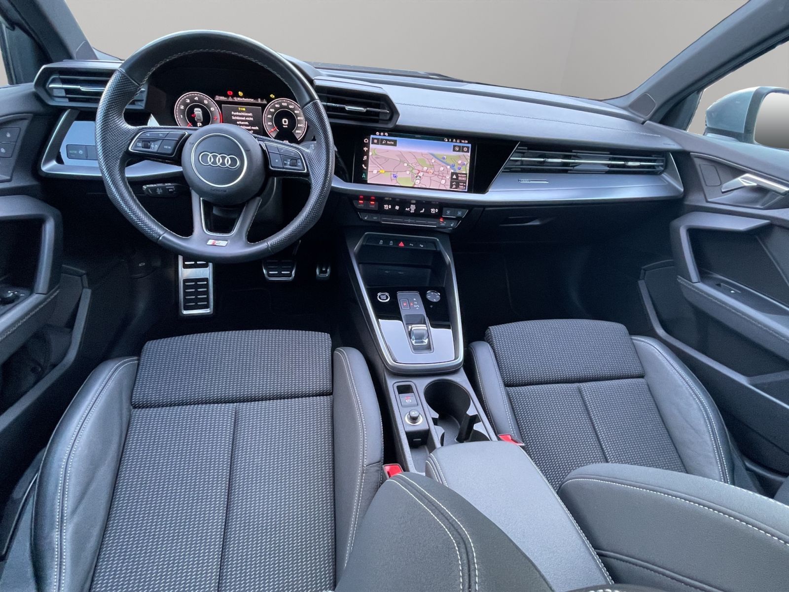 Audi A3 Sportback 30 TFSI LED Navi PDC+ Teilleder