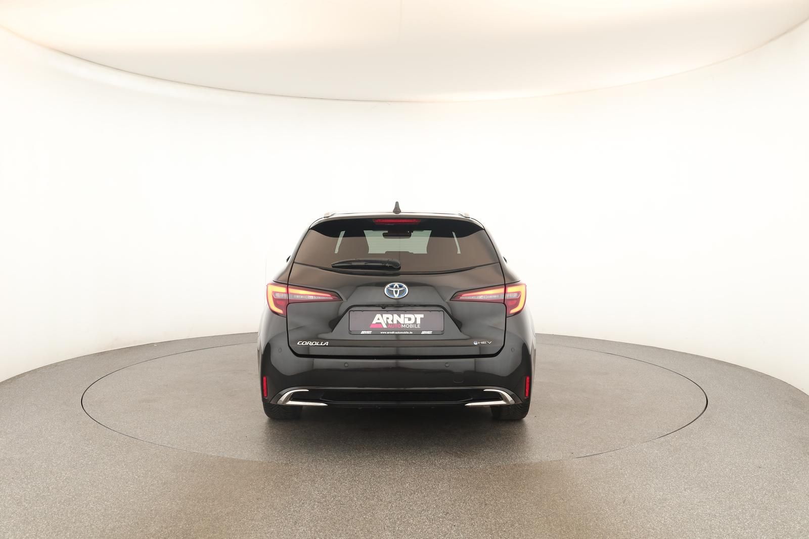 Toyota Corolla Touring Sports 2.0 CVT Team D Navi Kam