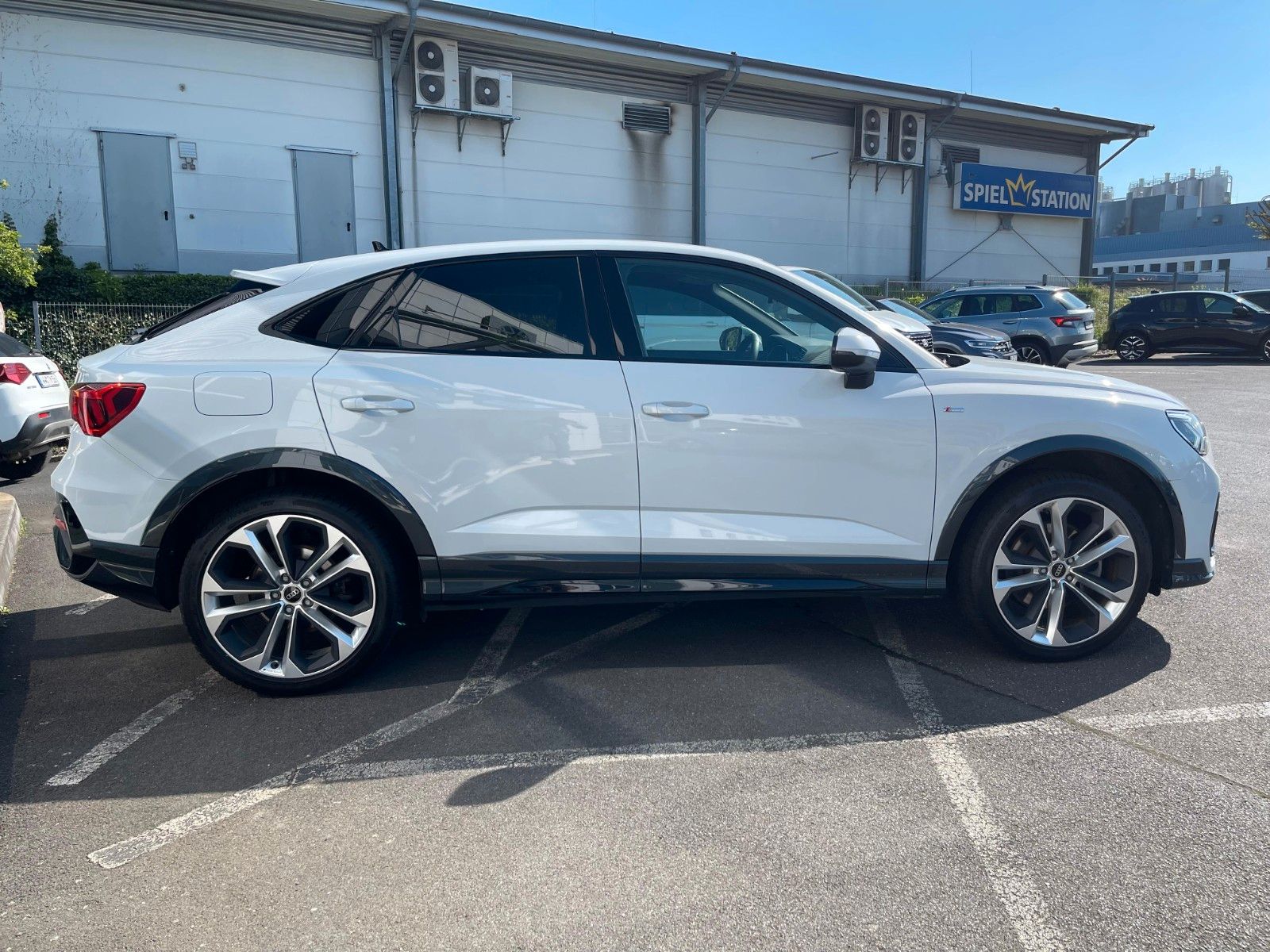 Audi Q3 Sportback 45 TFSI quattro S line - Samsaru's Car Outlet