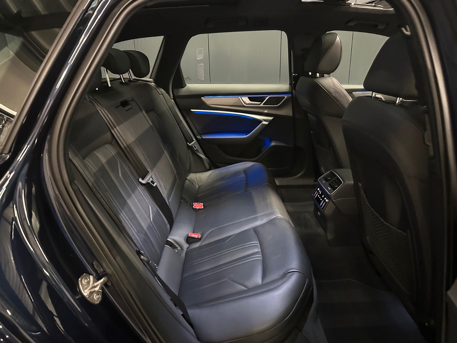 Audi A6 Avant 50 TDI quattro Sport - Samsaru's Car Outlet