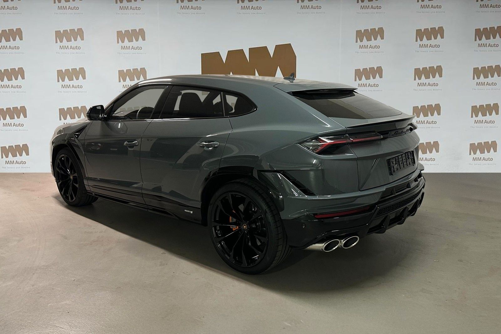 Lamborghini Urus S - Samsaru's Car Outlet