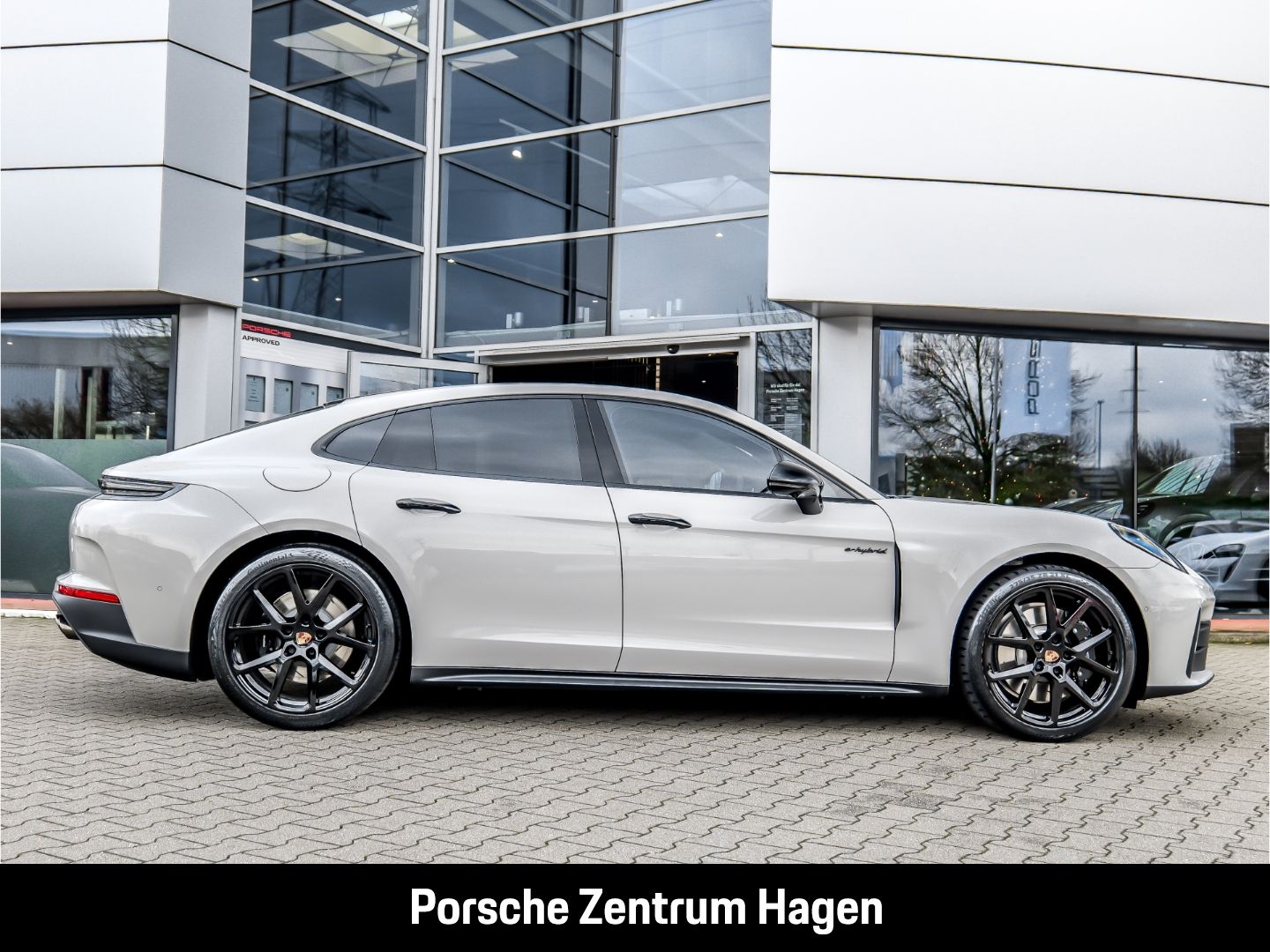 Porsche Panamera 4 E-Hybrid Sportabgasanlage LED-Matrix