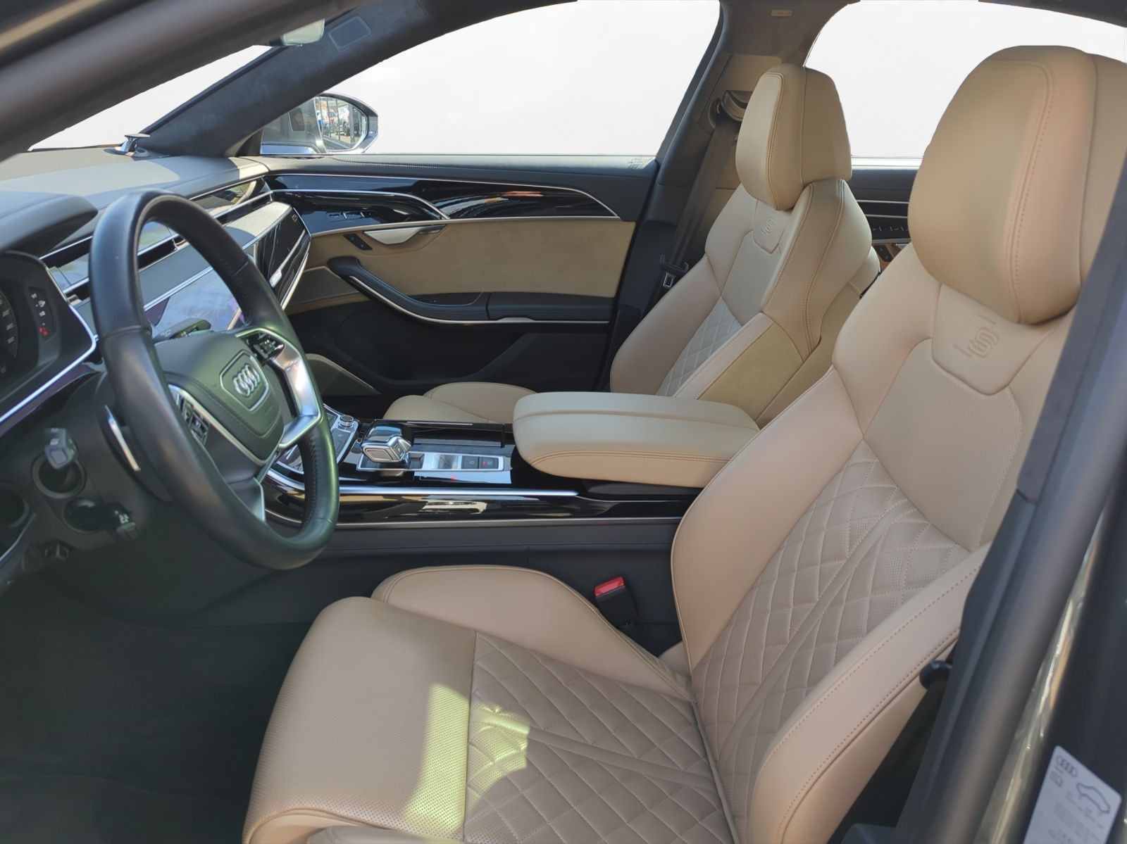 Audi A8 60 4.0 TFSI lang quattro - Samsaru's Car Outlet