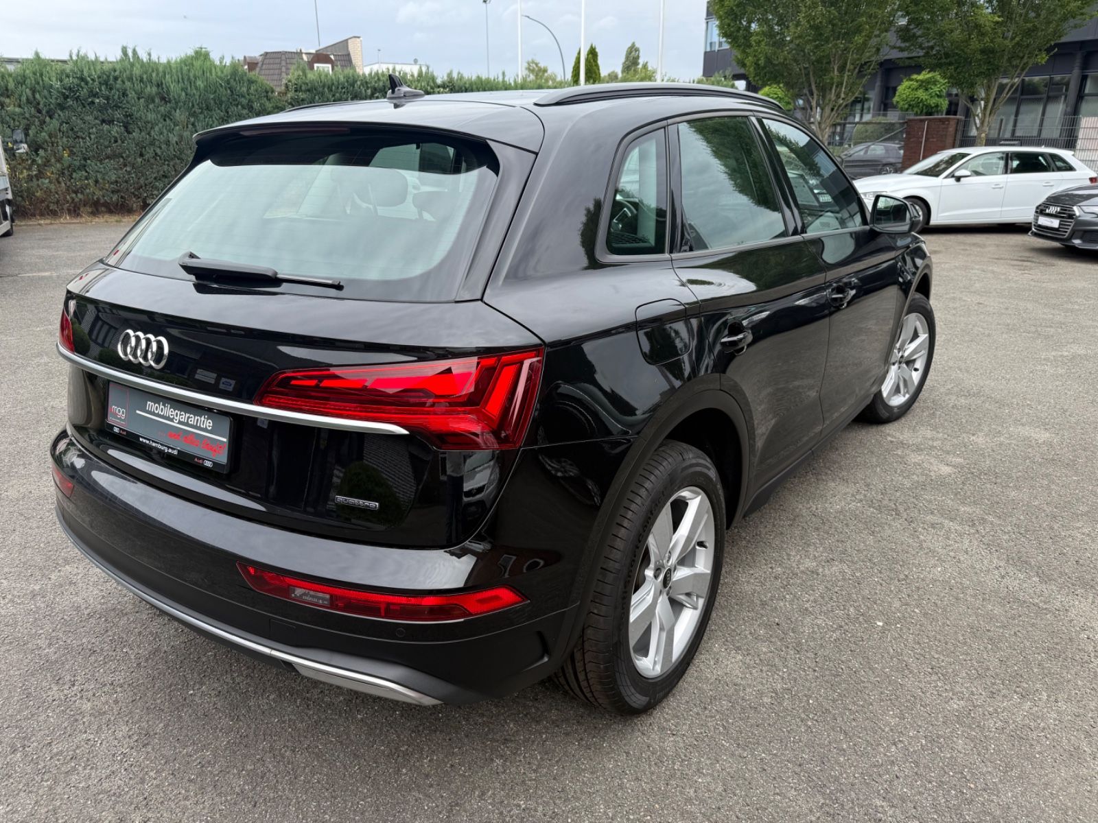 Audi Q5 40 TDI quattro - Samsaru's Car Outlet