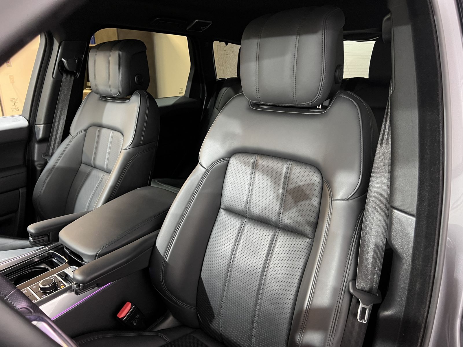 Range Rover Sport D350 HSE Dynamic - Samsaru's Car Outlet