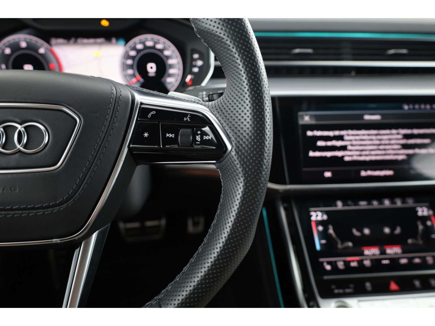 Audi A8 50 TDI S-Line qu AHK/VC/B&O/LED/Head-up/Pano