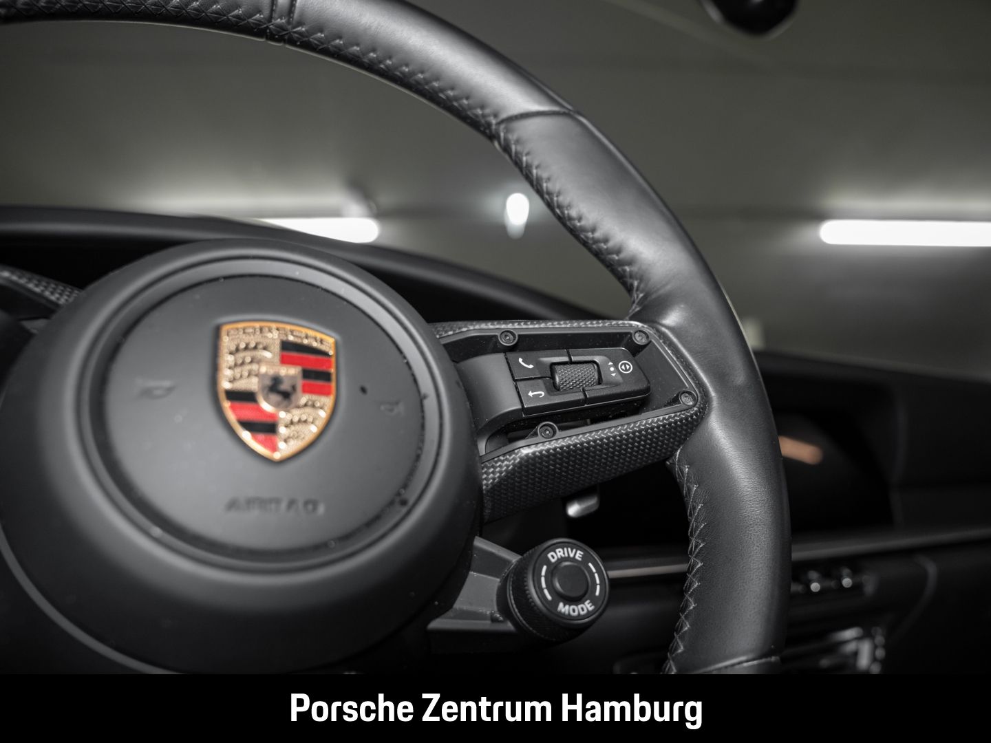 Porsche 992 (911) Carrera 4S Cabriolet Sportabgas BOSE