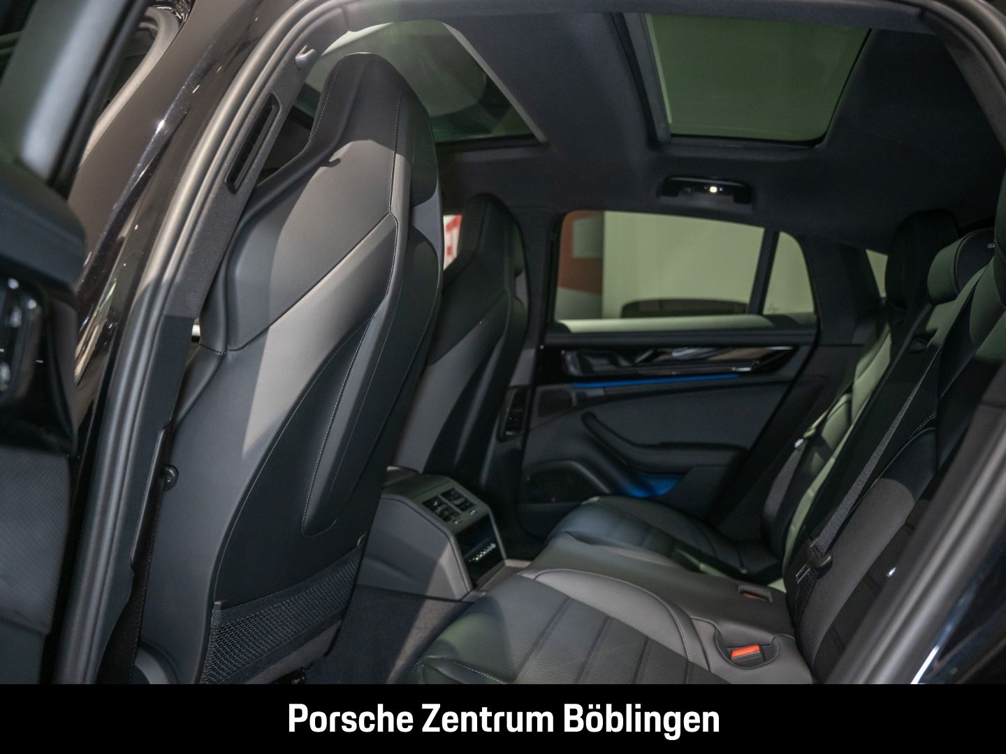 Porsche Panamera 4 E-Hybrid HA-Lenkung InnoDrive Head-Up