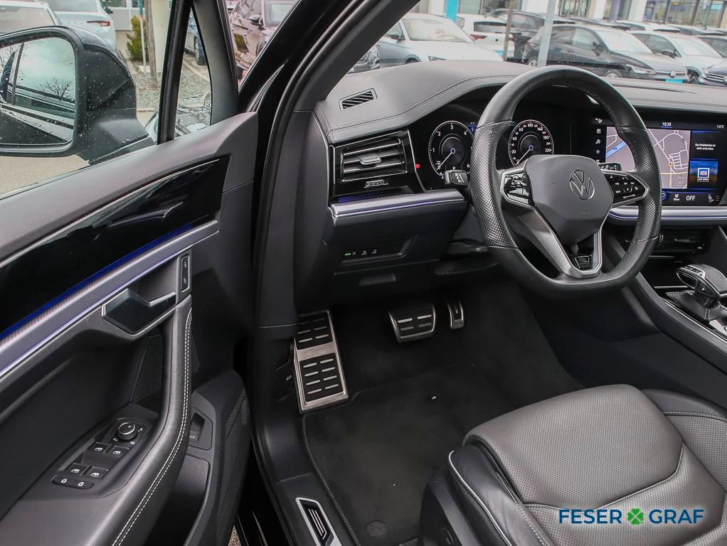 Volkswagen Touareg 3.0 TDI 4M R-Line Black - Samsaru's Car Outlet