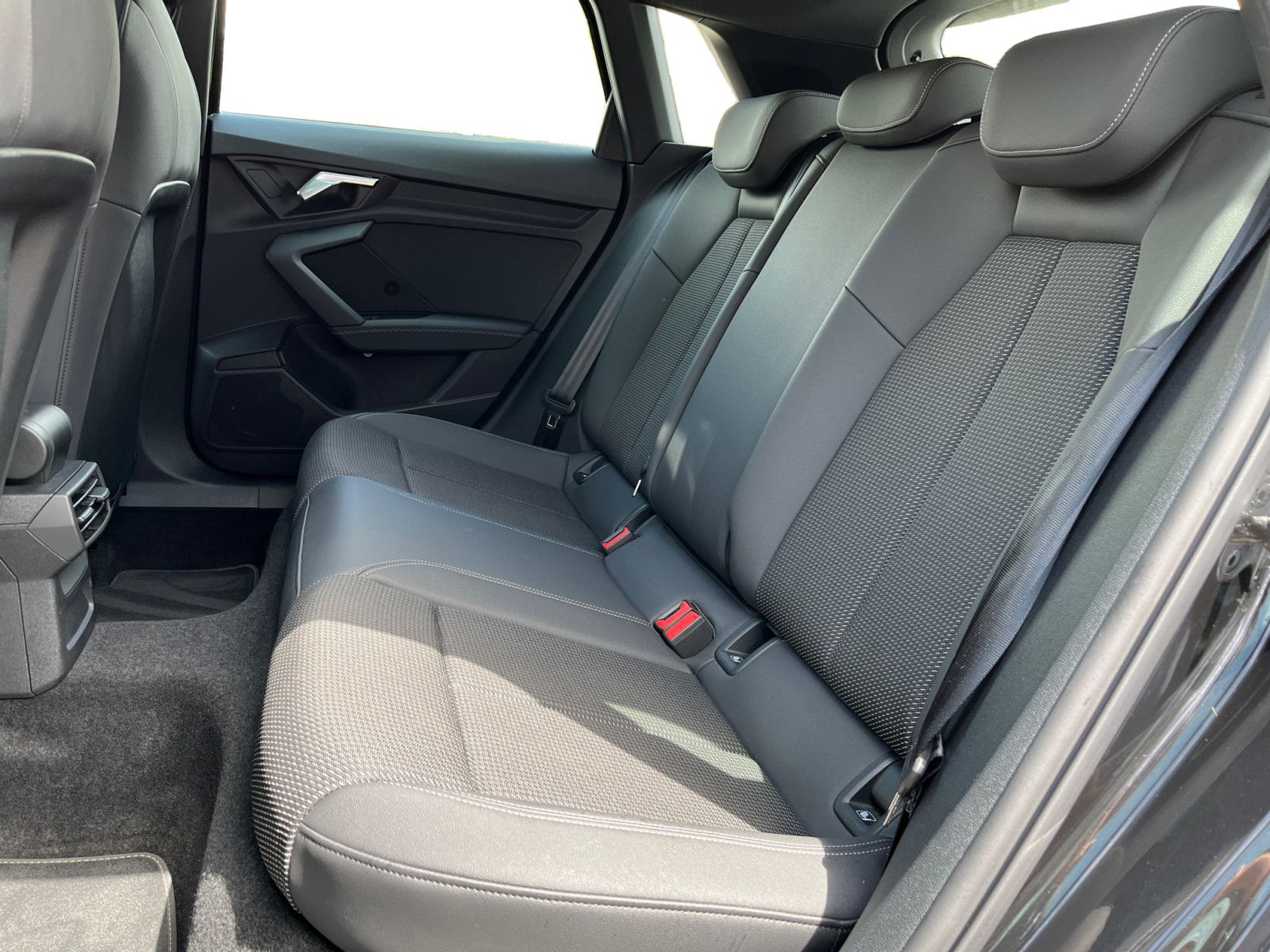 Audi A3 Sportback 40 TFSIe S tronic S line - Samsaru's Car Outlet