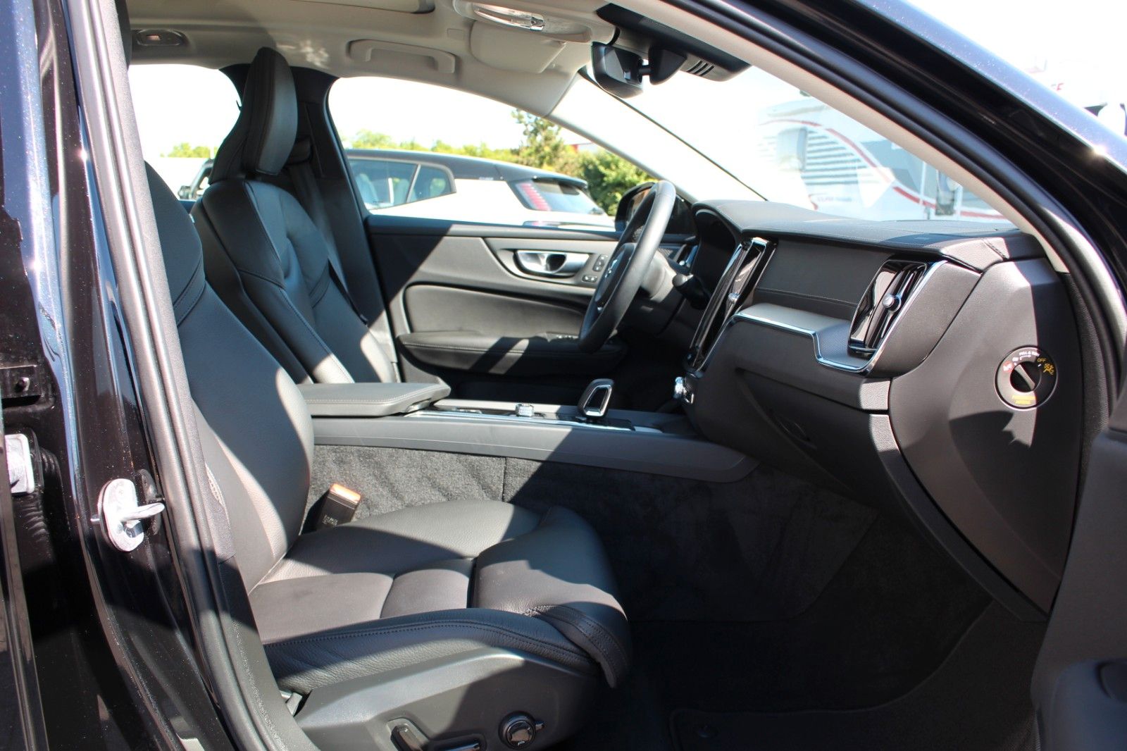 Volvo S60 B5 Benzin Ultimate Dark AWD +harman+ACC+HUD+