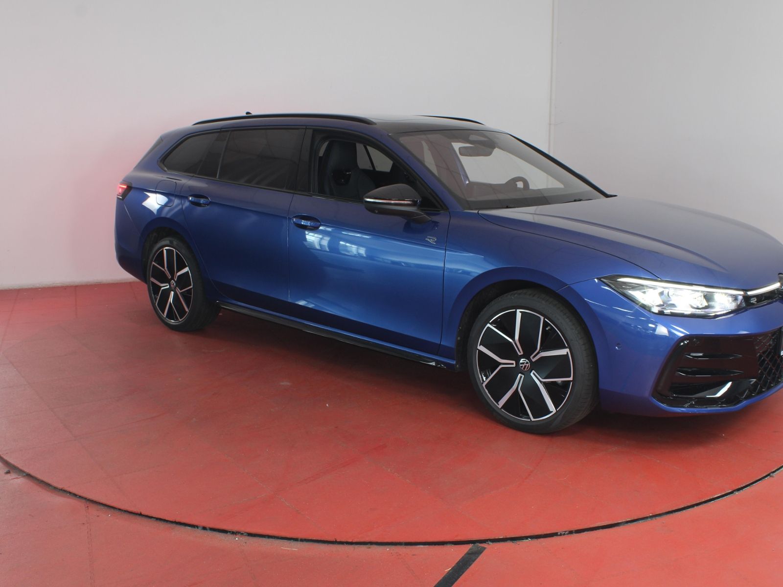 Volkswagen Passat Variant R-Line 1.5TSI e-Hybrid 398,-ohne