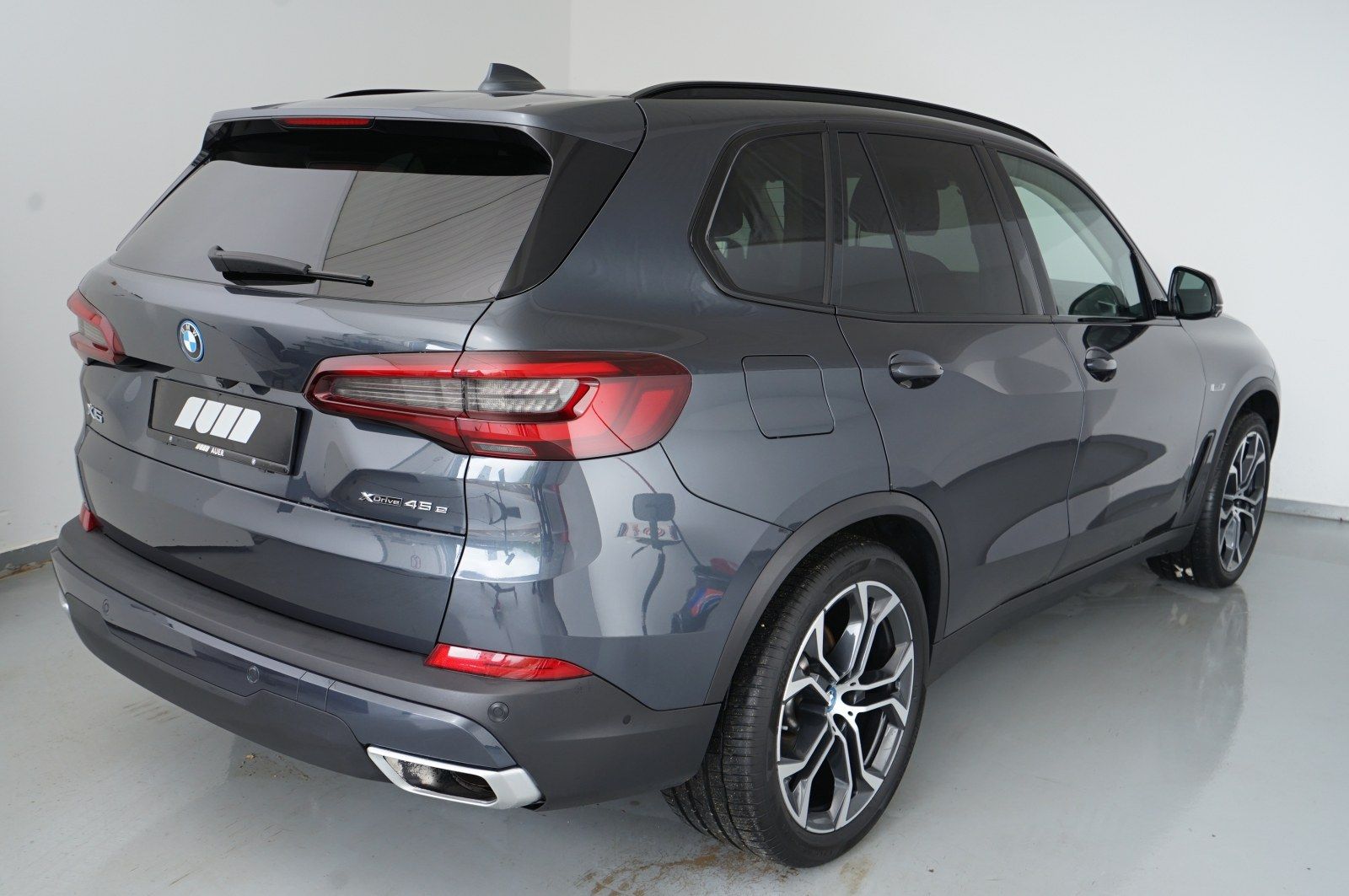 BMW X5 xDrive 45e (Navi AHK Pano HUD ACC B&W 360°)