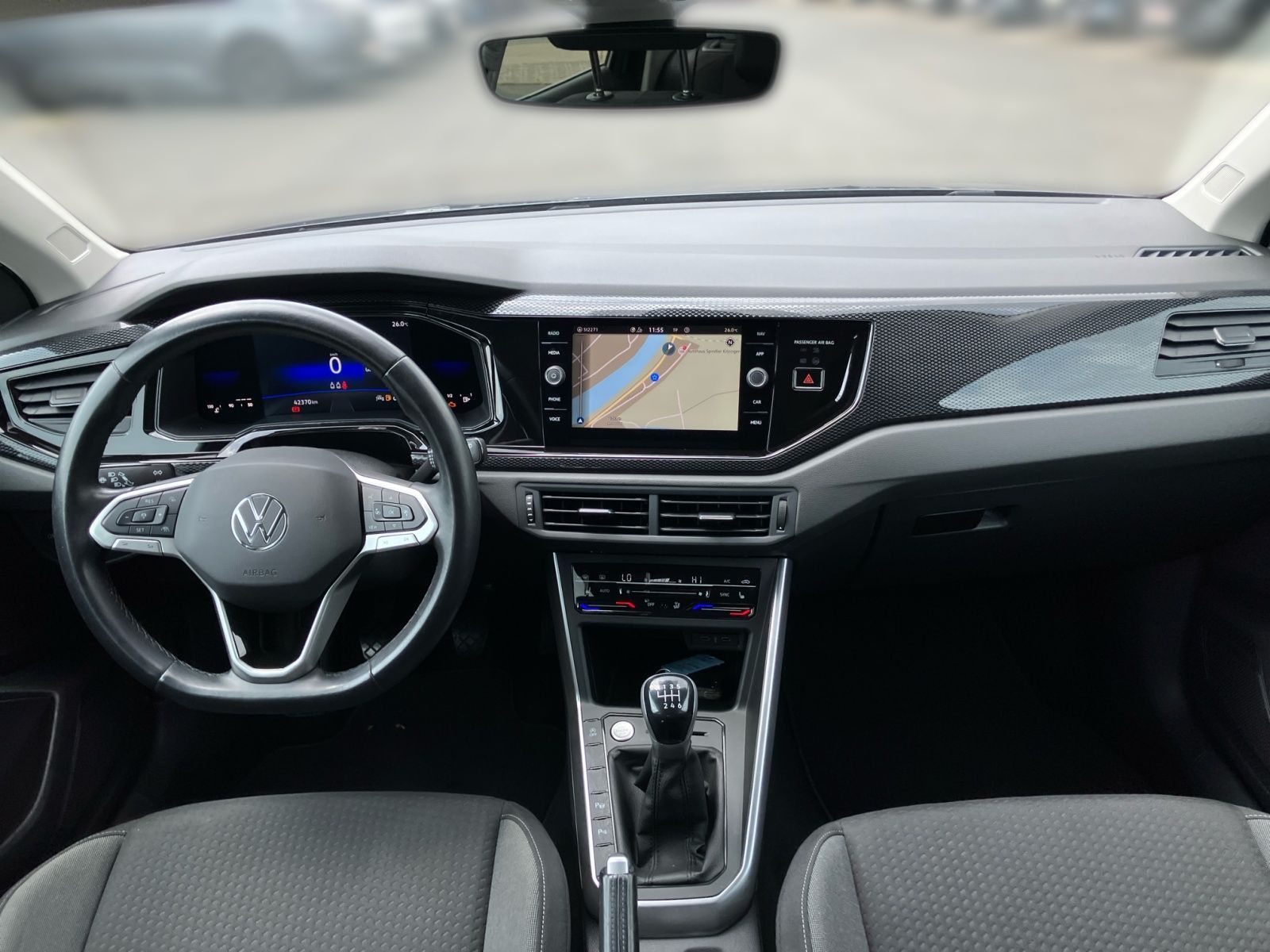 Volkswagen Taigo Life 1.0 TSI - Samsaru's Car Outlet