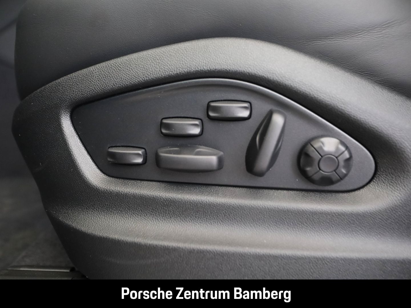 Porsche Cayenne E-Hybrid Coupe/ 18-Wege/ BOSE/ Beifahrer