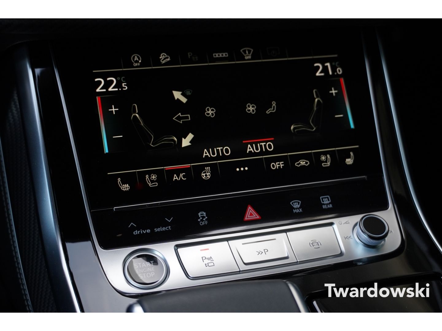 Audi Q8 50 TDI S line Pano Hud Matrix 23'' B&O AHK 36