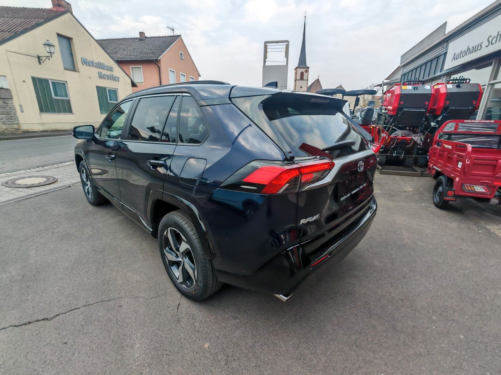 Toyota RAV 4 Plug-in Hybrid 4x4 Teamplayer Neu