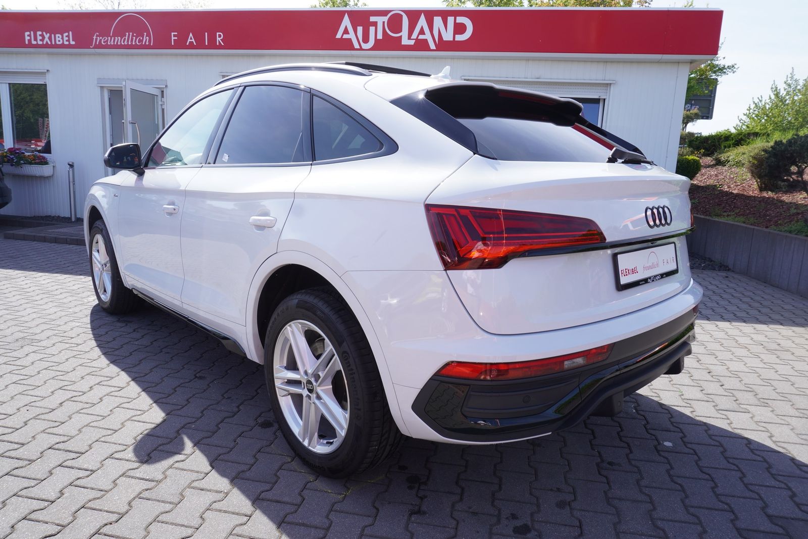 Audi Q5 Sportback S-Line 45 TFSI quattro s-tronic - Samsaru's Car Outlet