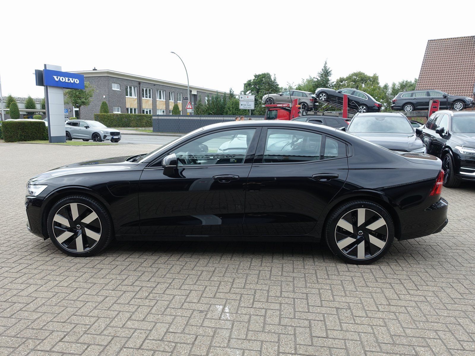 Volvo S60 Recharge Ultimate T8 AWD Leasing ab € 349,-