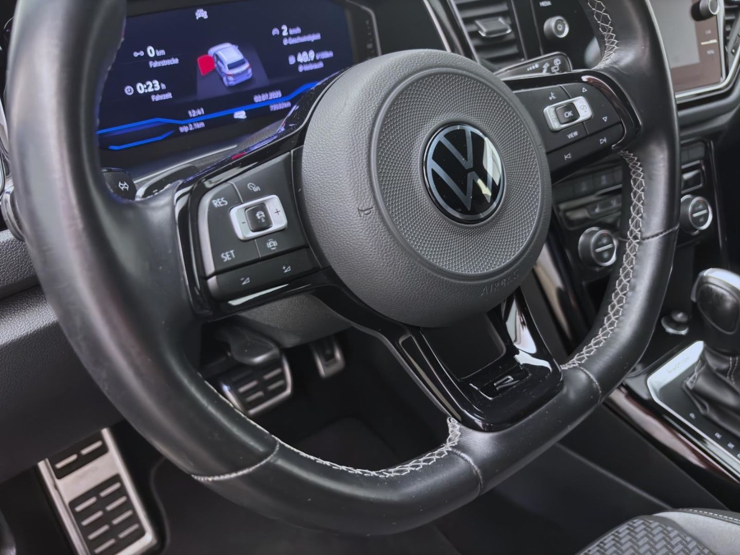 Volkswagen T-Roc 2.0 TSI DSG 4M - Samsaru's Car Outlet