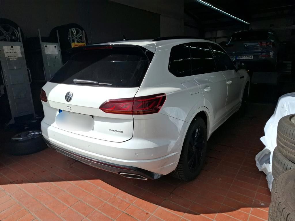 Volkswagen Touareg R 3.0 eHybrid 4M*PANO*AHK*HuD*MATRIX-LED
