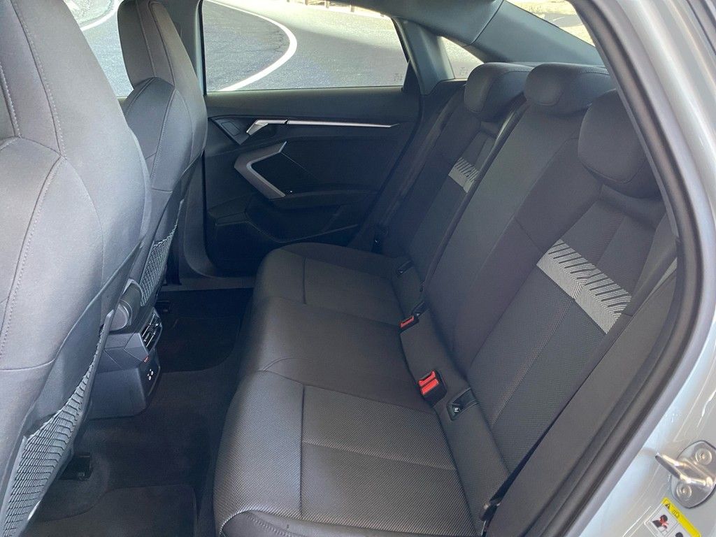 Audi A3 Limousine 30 TFSI advanced - Samsaru's Car Outlet