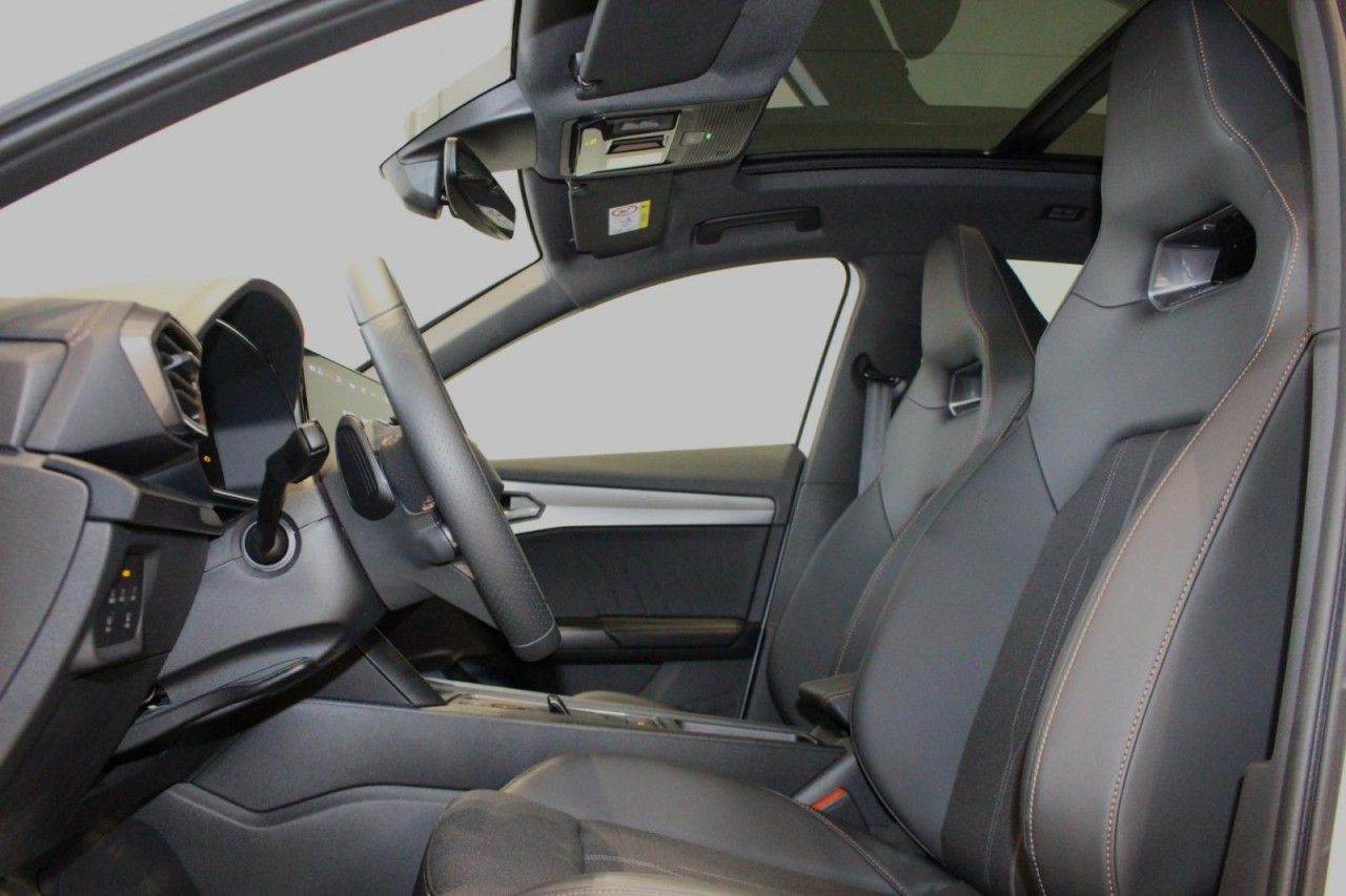 Cupra Formentor VZ 2.0 TSI DSG 4Drive 4JGAR/AHK/PANO/e