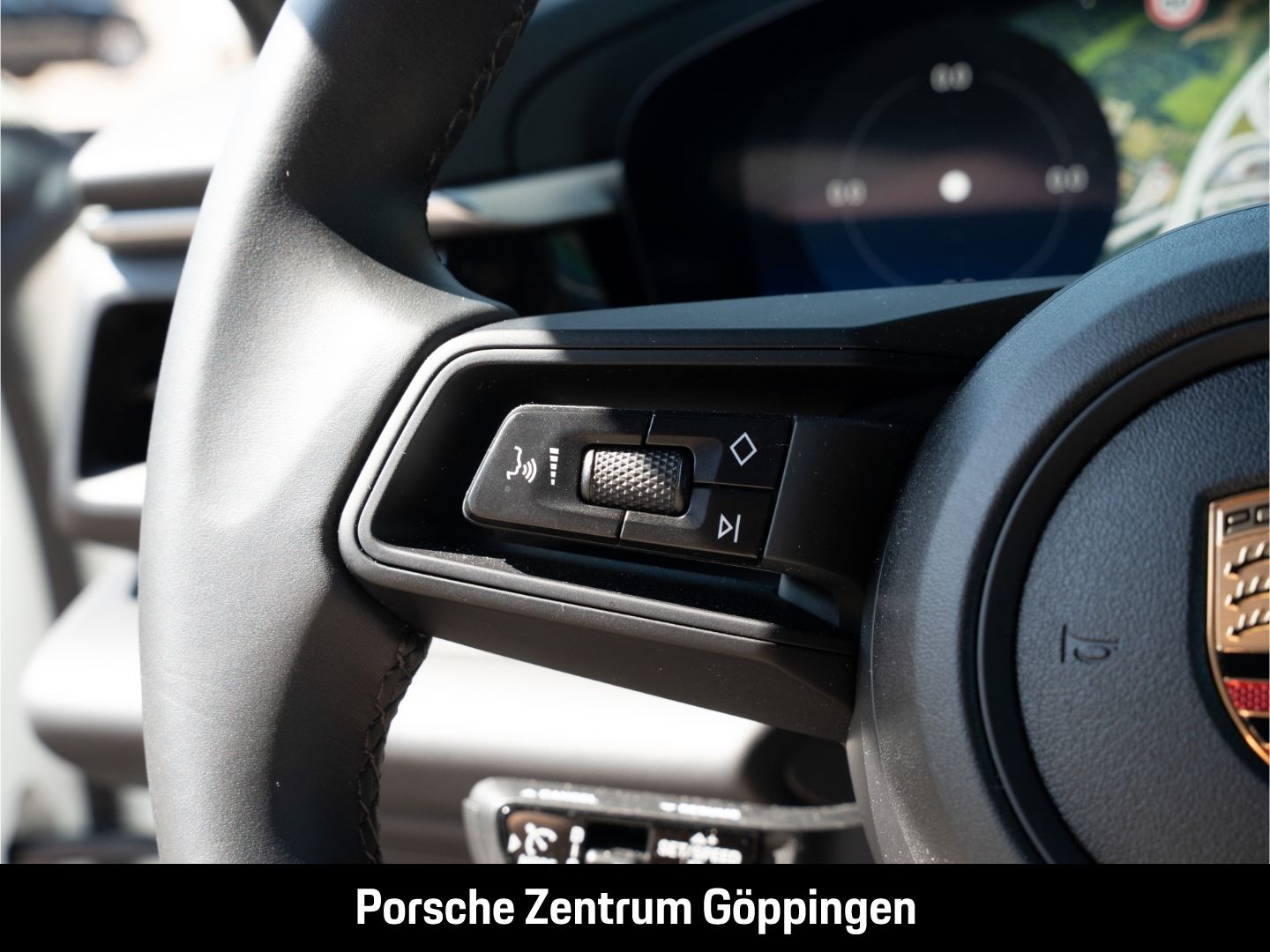 Porsche Macan BOSE InnoDrive LED-Matrix Panoramadach