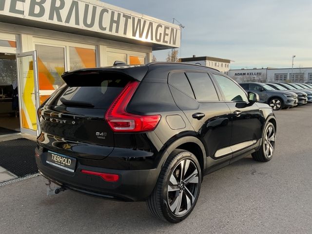 Volvo XC40 B4 Ultimate Dark AWD AHK ACC Pano 360° 20"
