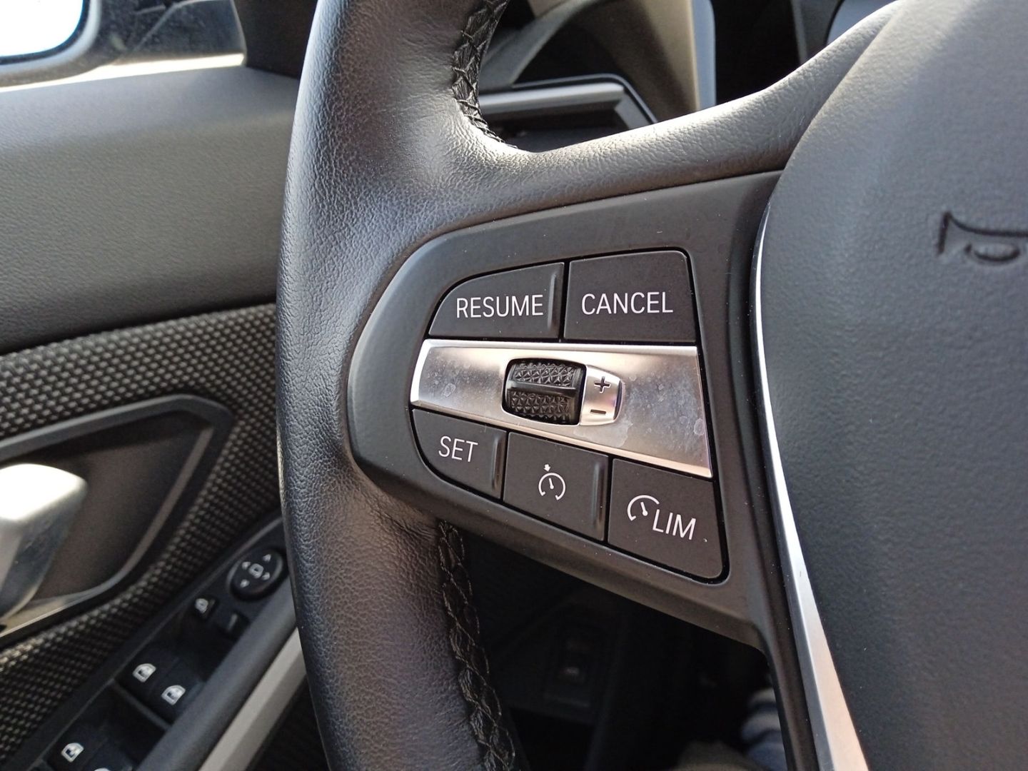 BMW 320 d Touring - Samsaru's Car Outlet