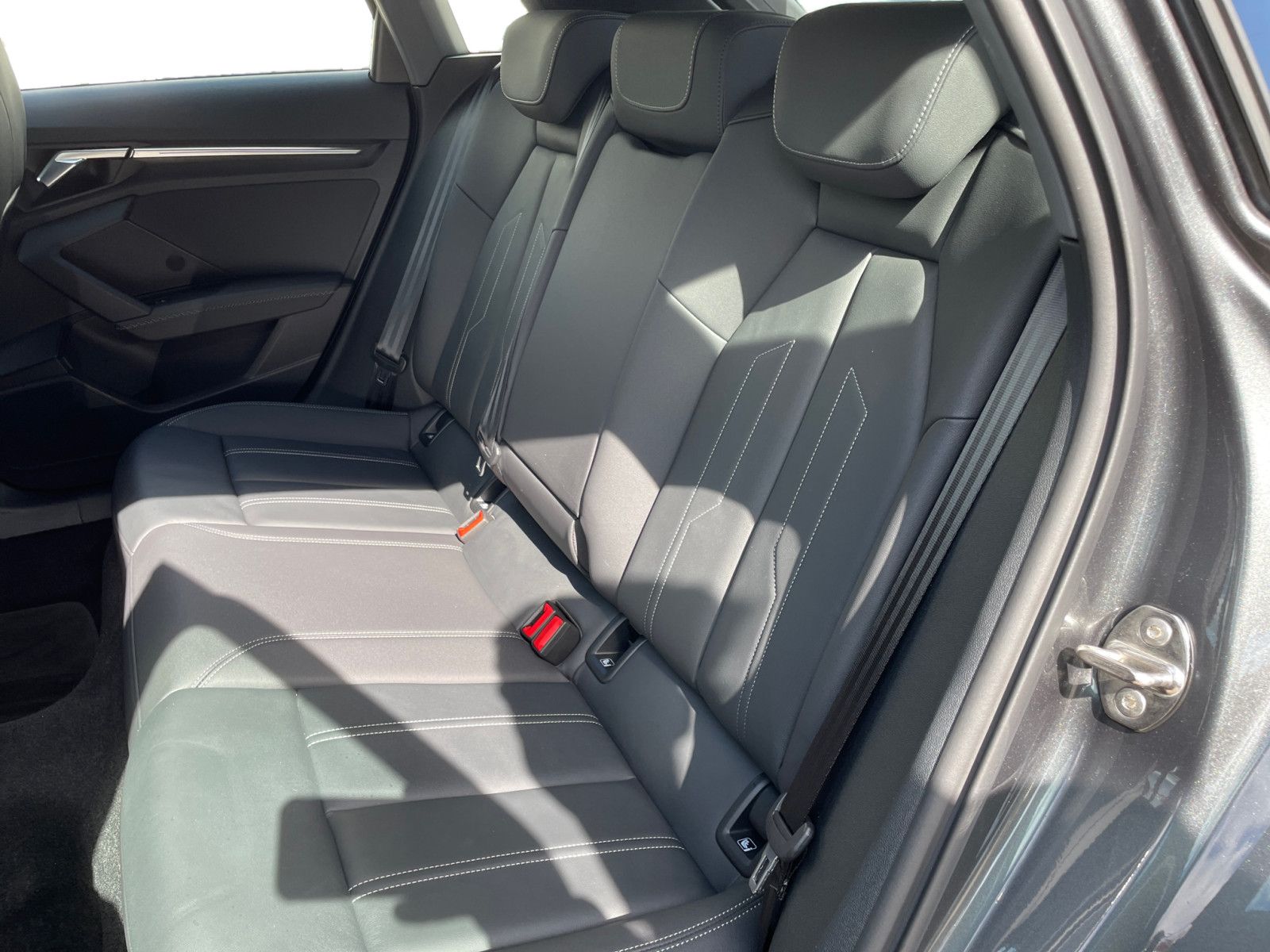 Audi A3 Sportback 30TFSI S-trc S-line Pano Leder CAM