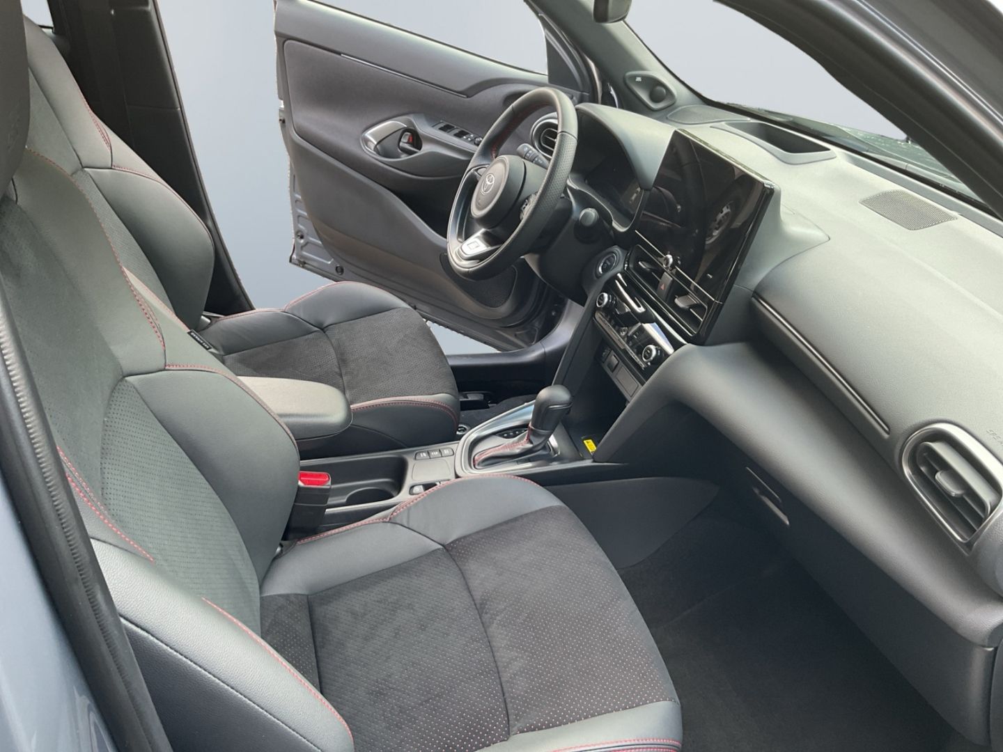 Toyota Yaris Cross Hybrid 1.5 GR Sport *Matrix*HUD*JBL*