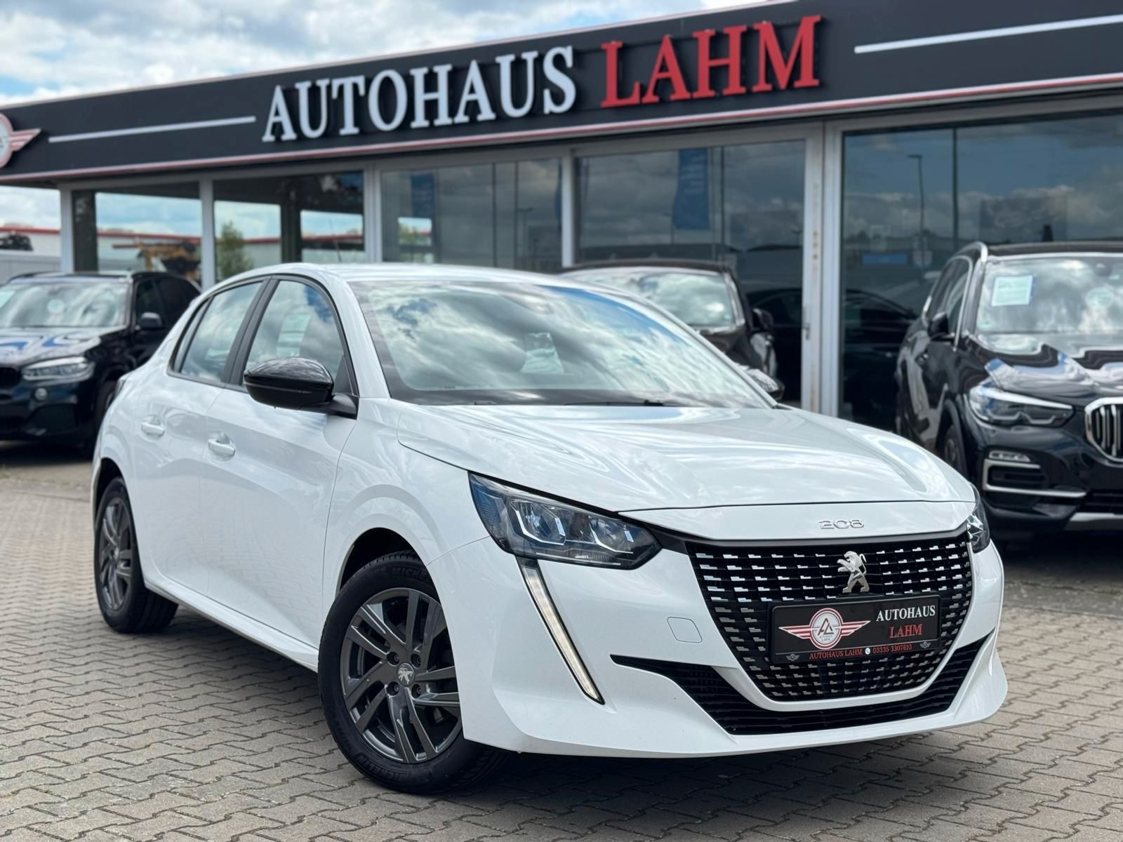 Peugeot 208 Active Pack PURETECH - Samsaru's Car Outlet