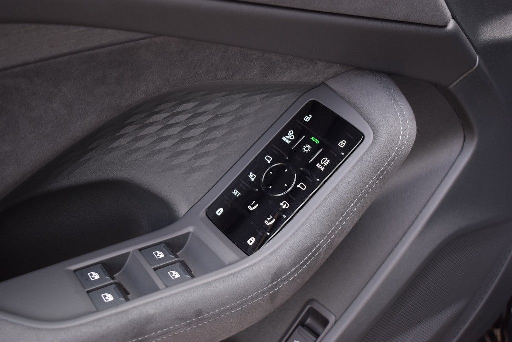 Audi A5 Avant TDI quattro *S-line*Matrix*AHK*HuD*360*